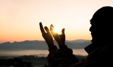 Kewajiban dan Keutamaan Taubat