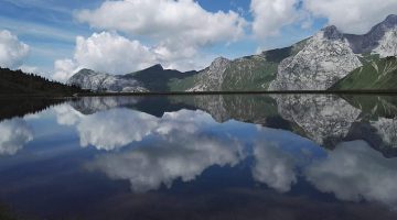 Cermin Sikap Hamba di Hadapan Rabb-nya